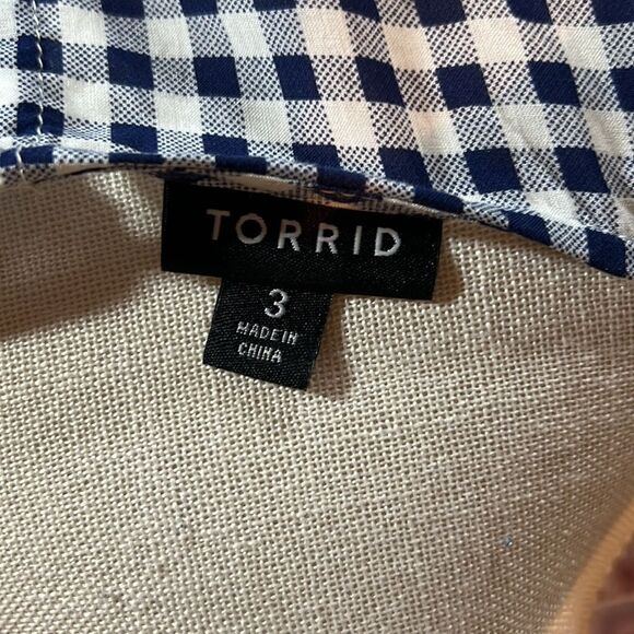 Torrid Gingham Ruffle Challis Blouse - Picture 8 of 9